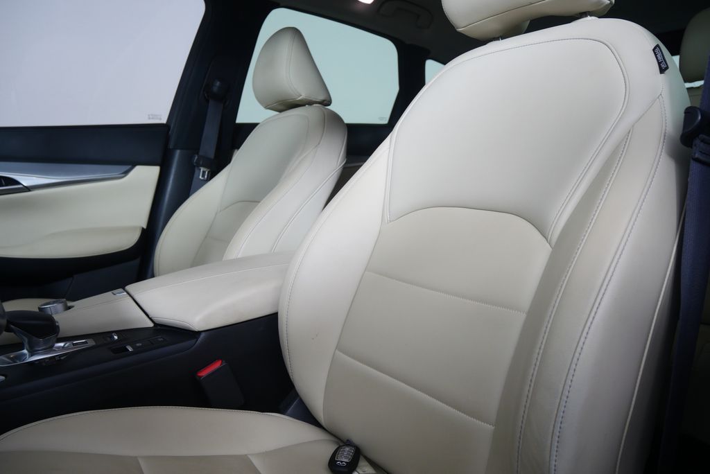 Thumbnail: 2021 INFINITI QX50 - 11
