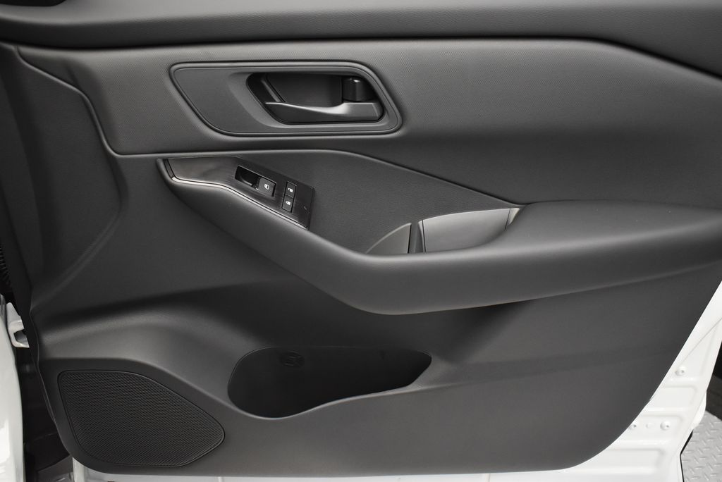 Thumbnail: 2026 Nissan Rogue - 21