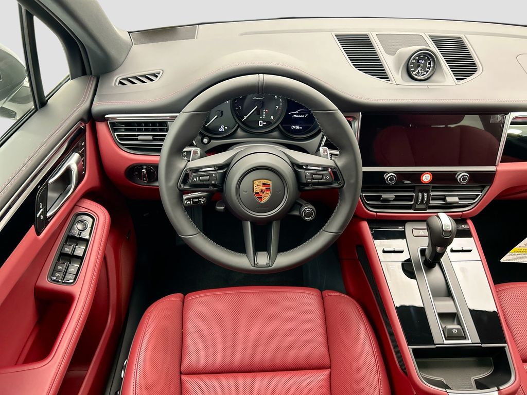 Thumbnail: 2026 Porsche Macan - 13