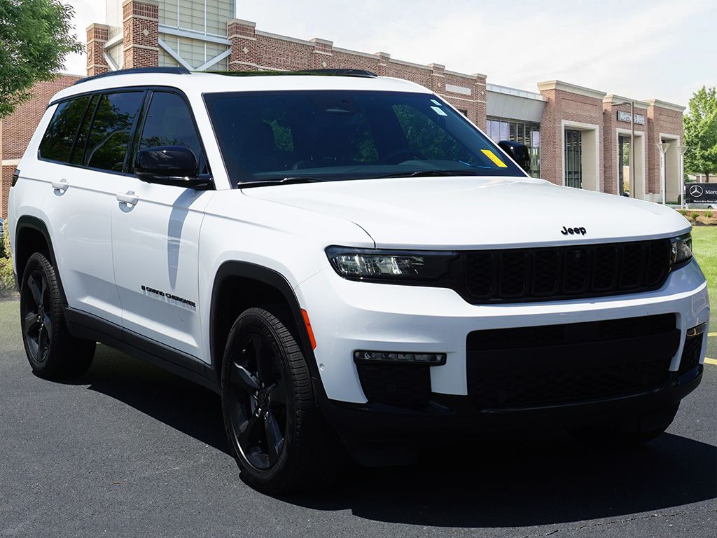 Thumbnail: 2024 Jeep Grand Cherokee L - 3