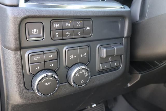 Thumbnail: 2026 Chevrolet Suburban - 20