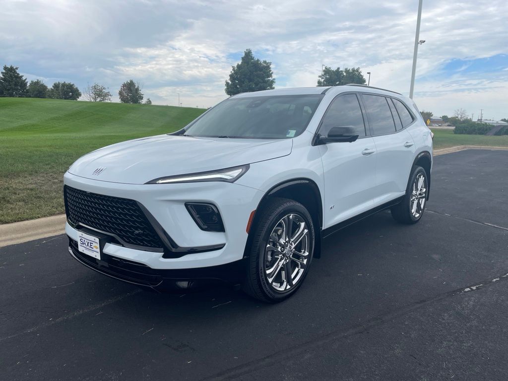 Iridescent White Tricoat 2026 Buick Enclave SUV / Crossover Four-Wheel Drive 8-Speed Automatic