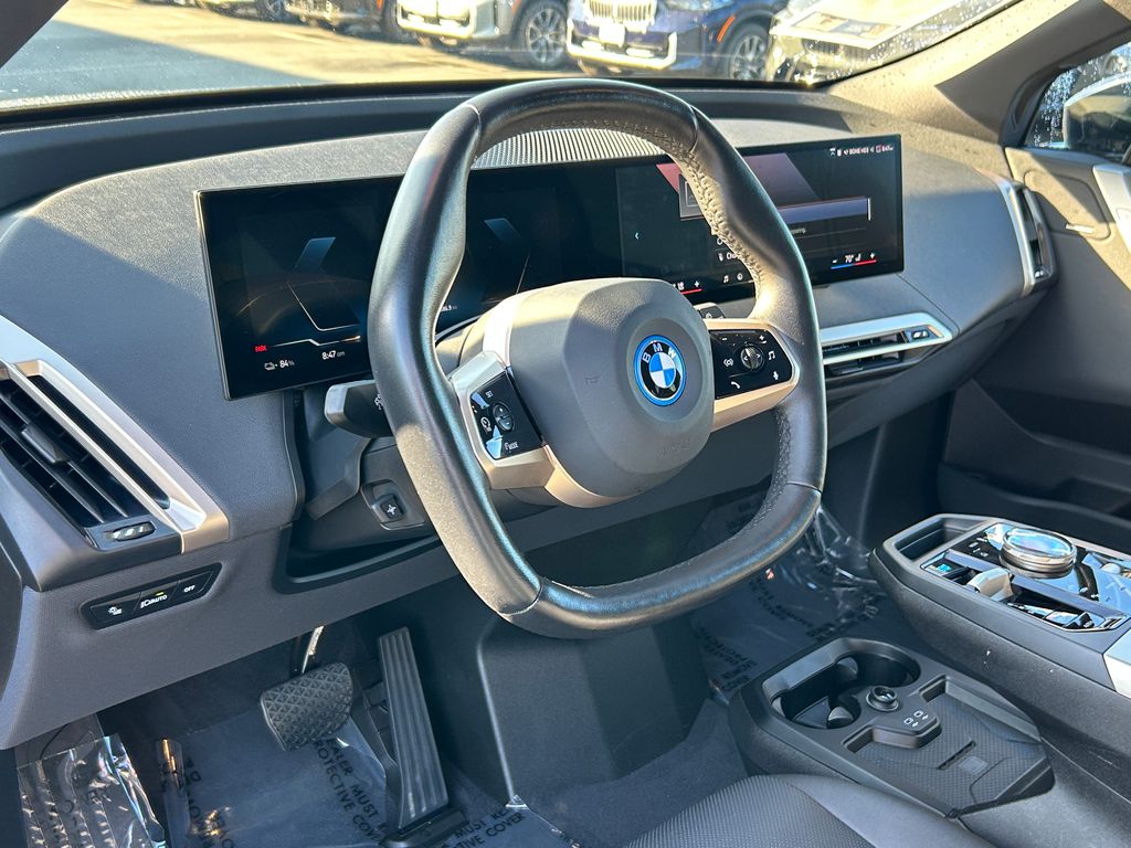Thumbnail: 2024 BMW iX - 13