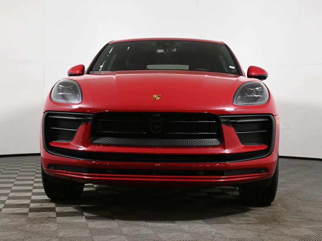 Thumbnail: 2026 Porsche Macan - 10