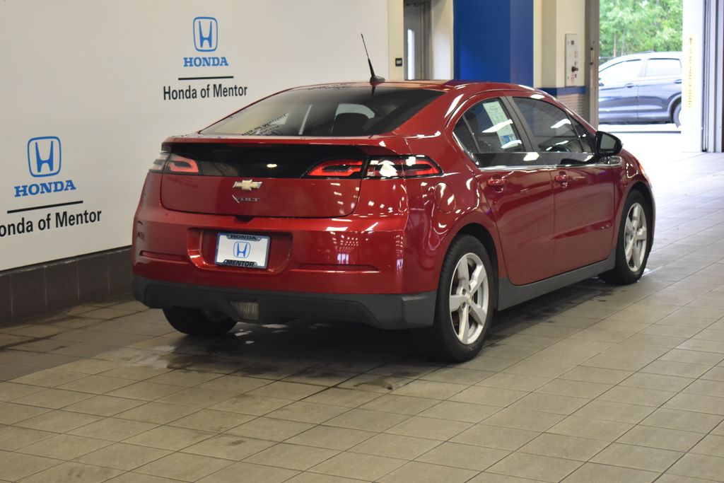 Thumbnail: 2014 Chevrolet Volt - 6