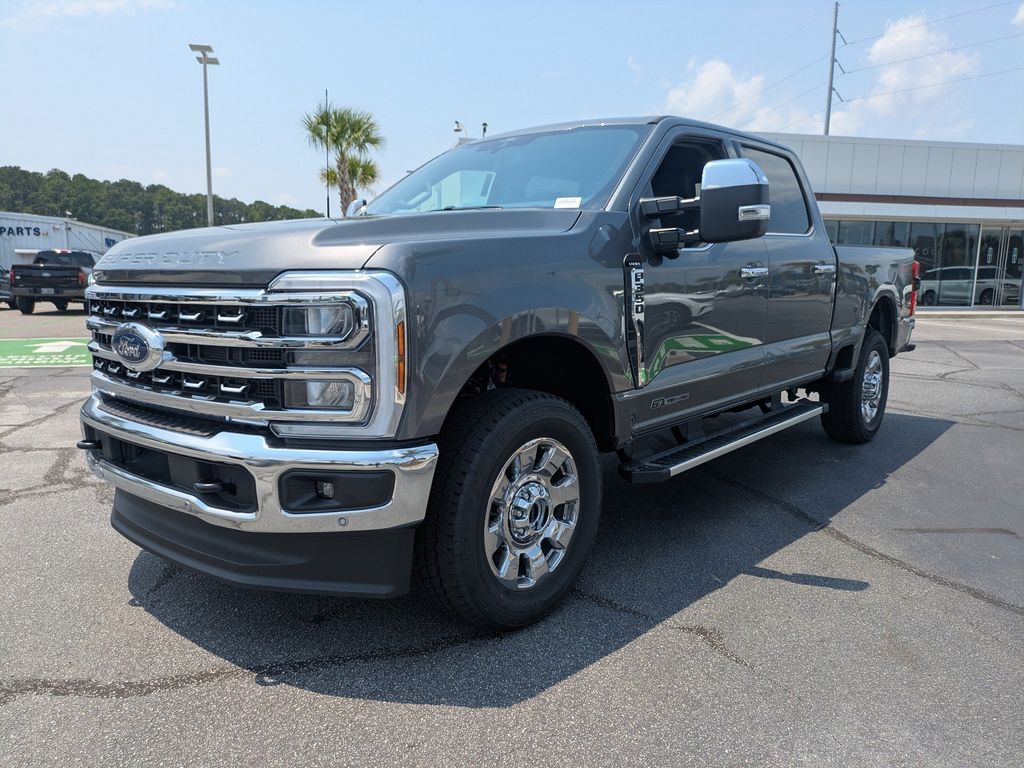 2026 Ford F-350 Super Duty LARIAT