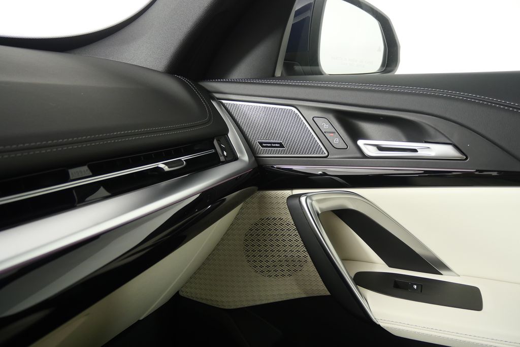 Thumbnail: 2026 BMW X1 - 27