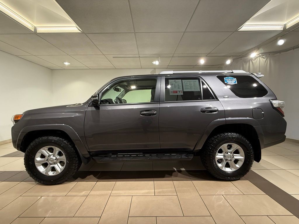 Thumbnail: 2017 Toyota 4Runner - 2