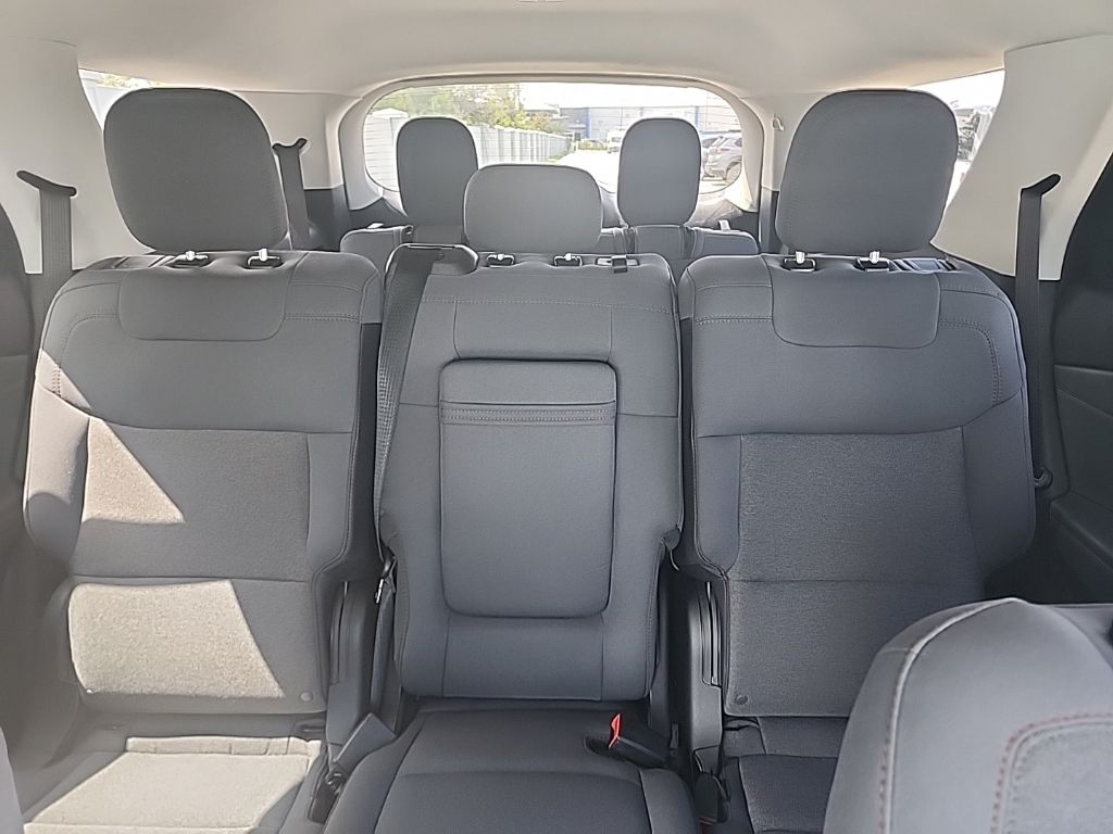2026 White Metallic Ford Explorer Active RWD SUV