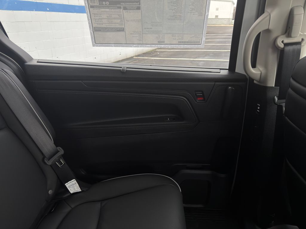 Thumbnail: 2026 Honda Odyssey - 21