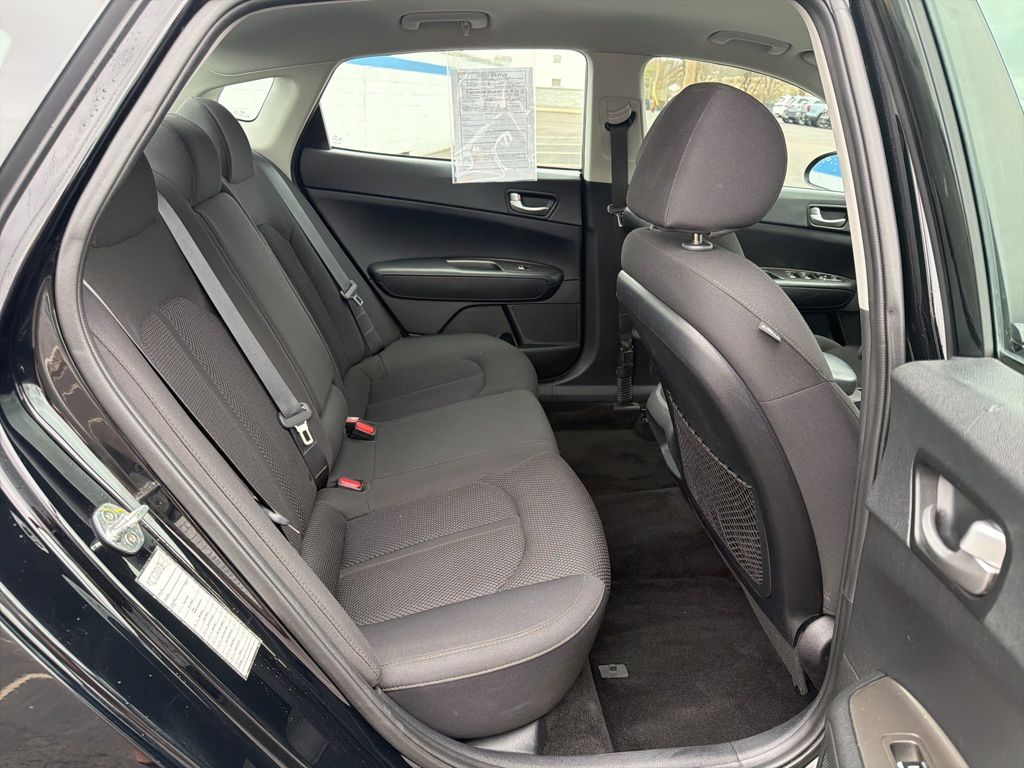 Thumbnail: 2020 Kia Optima - 21