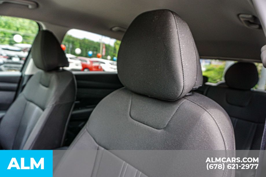 Used 2025 Gray Hyundai SEL image 18