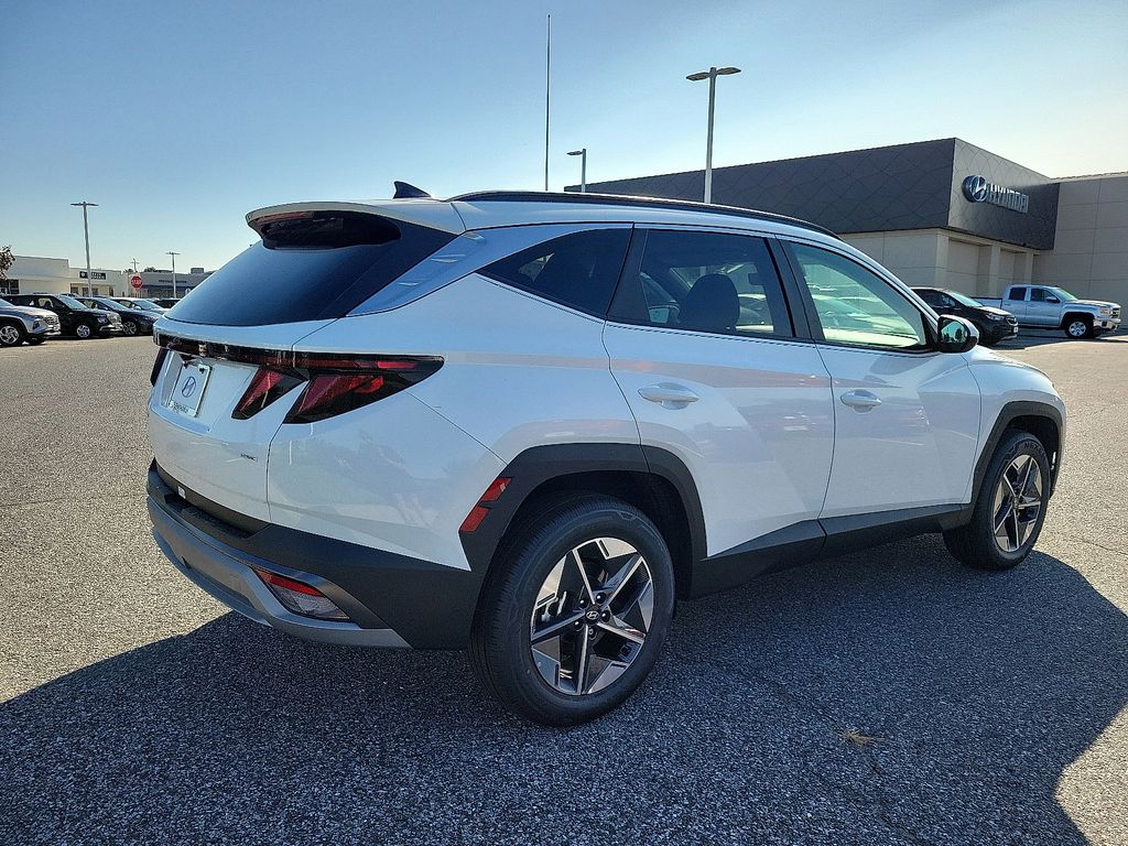 Thumbnail: 2025 Hyundai Tucson - 4