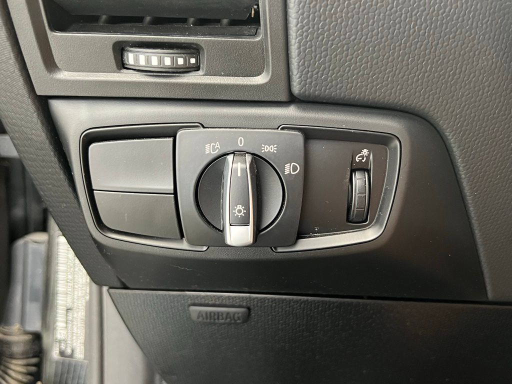Thumbnail: 2019 BMW i3 - 21