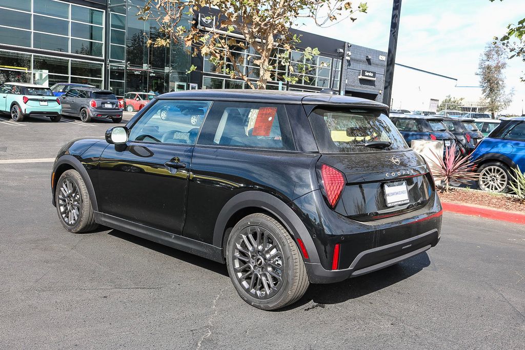 2025 MINI Cooper  6