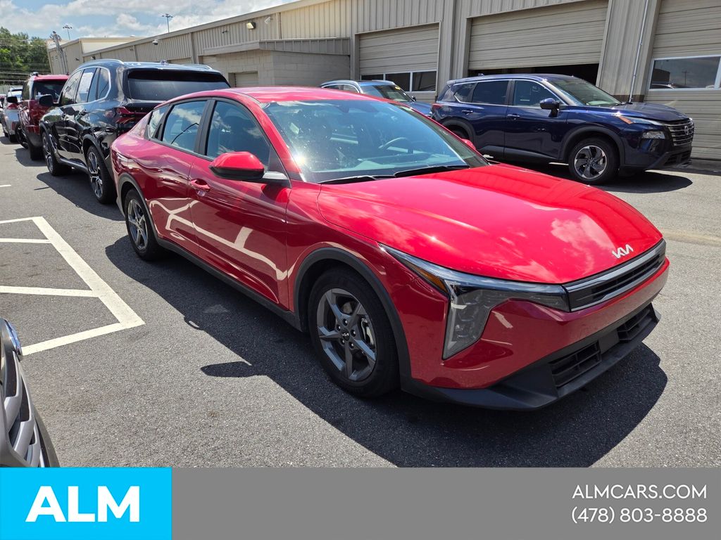 Used 2025 Red Kia LXS image 21