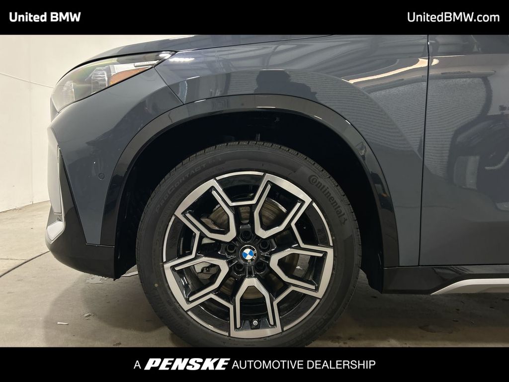 Thumbnail: 2025 BMW X1 - 10