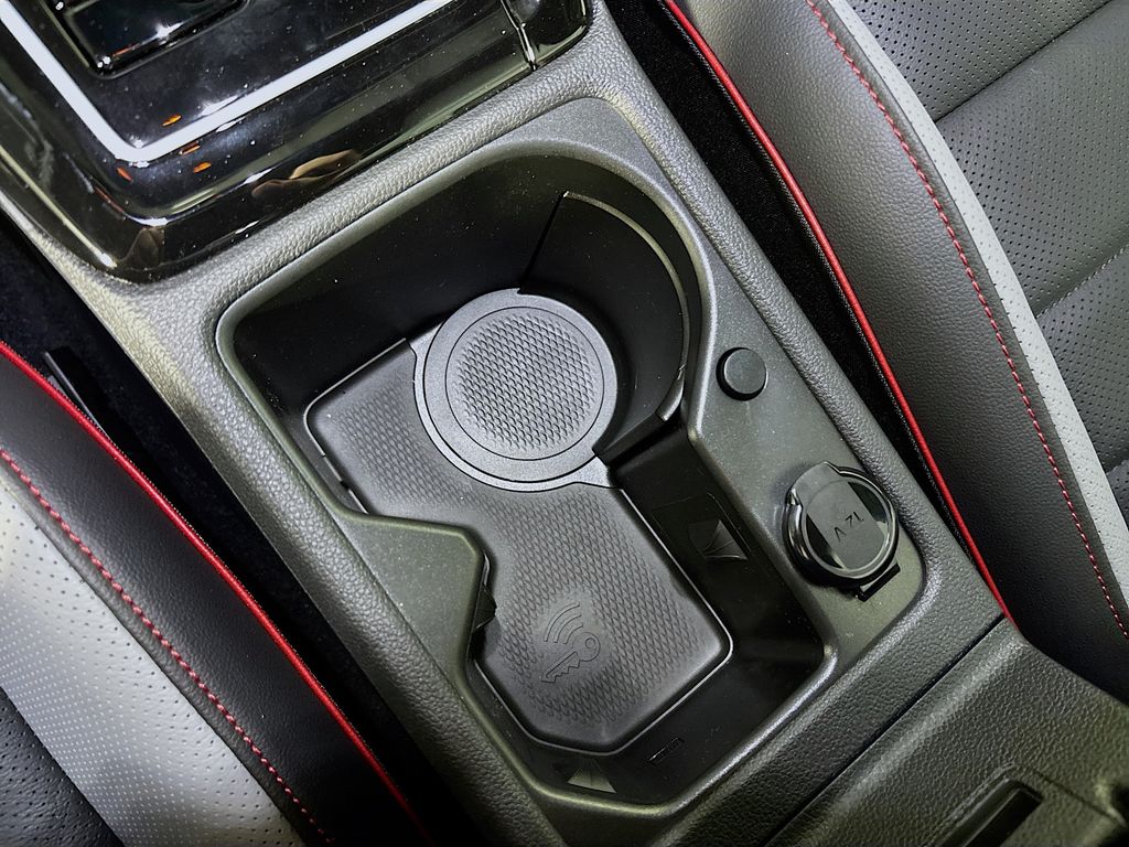 2025 Volkswagen Golf GTI 2.0T SE