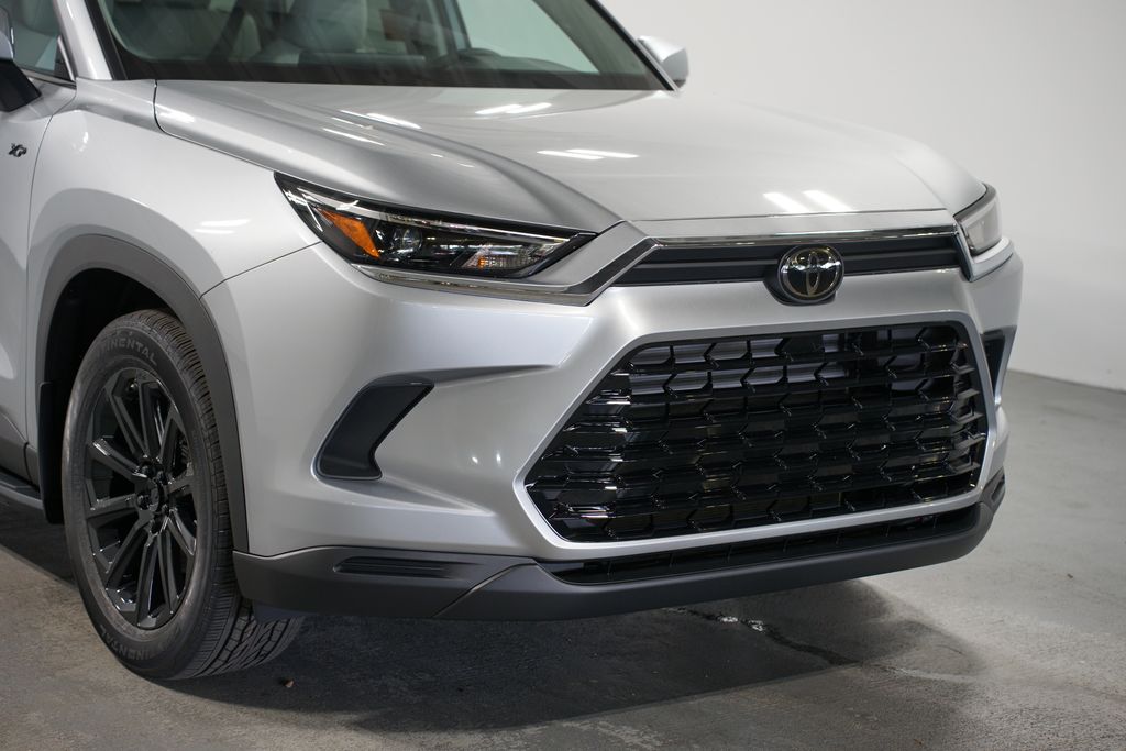 Thumbnail: 2025 Toyota Grand Highlander - 4