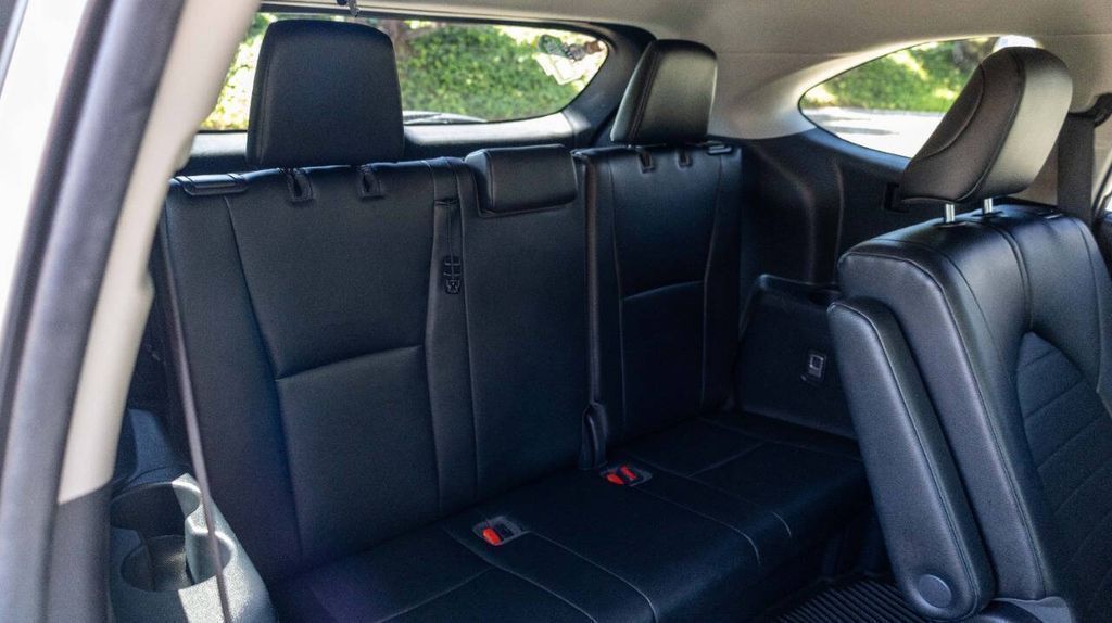 Used 2022 Toyota Highlander XLE 4D Sport Utility