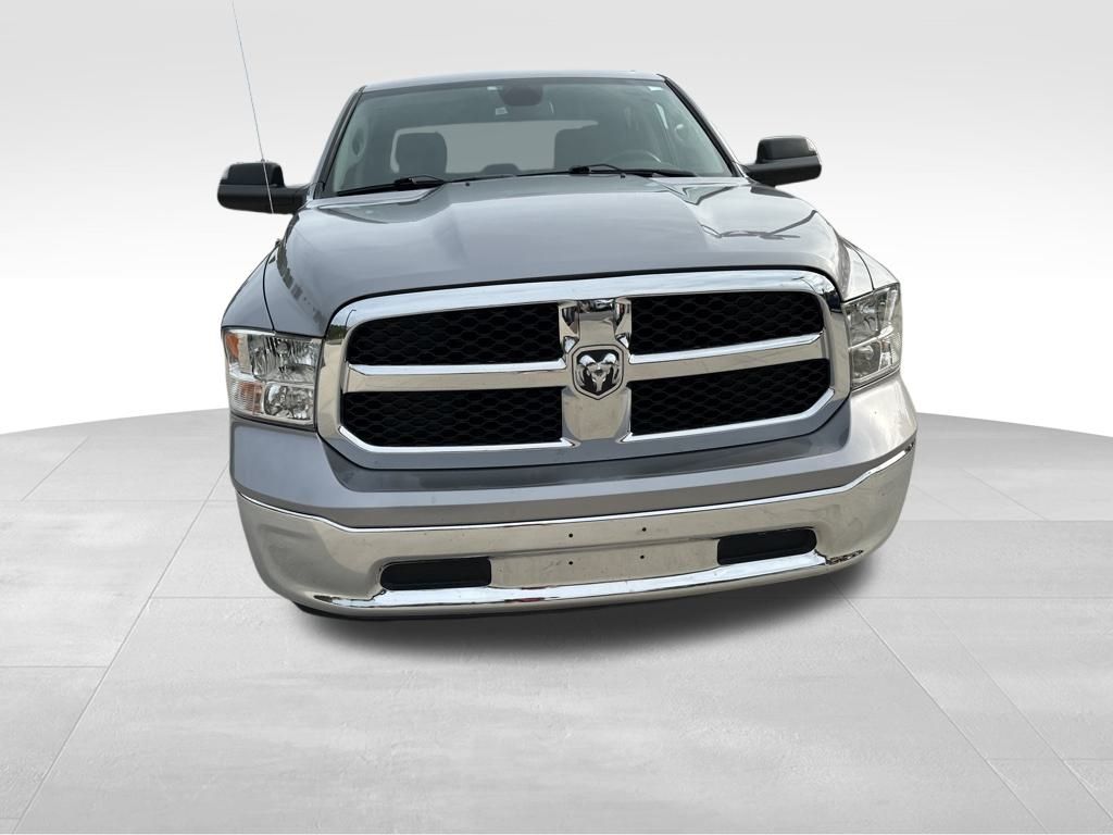 2023 Ram 1500 Classic SLT 2