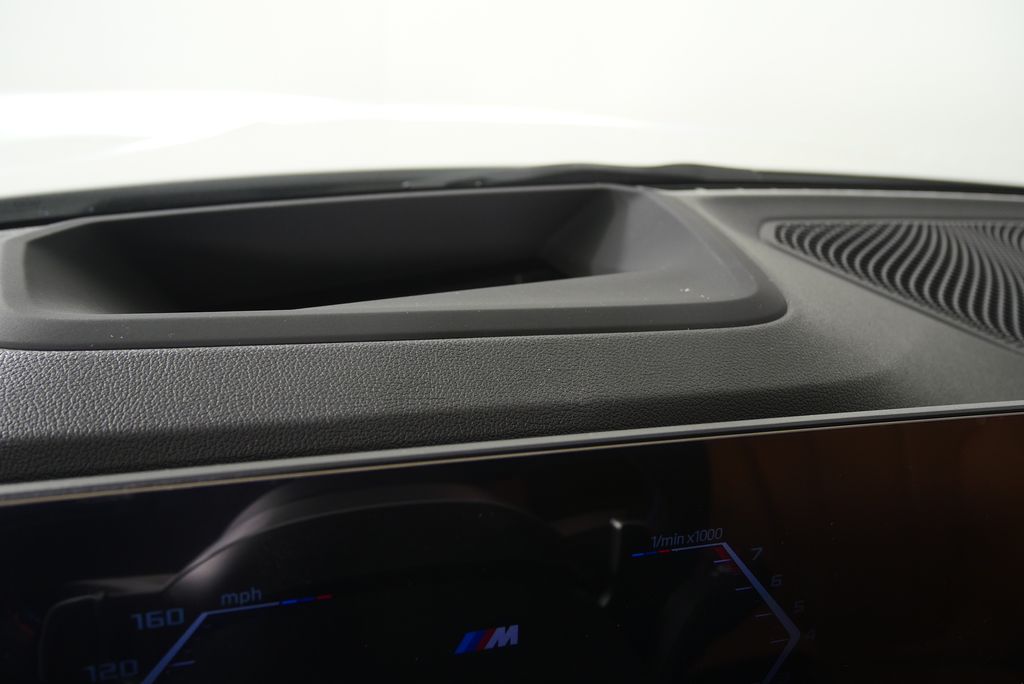 Thumbnail: 2026 BMW 3 Series - 21