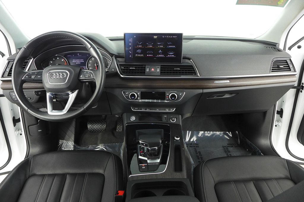 Thumbnail: 2023 Audi Q5 - 25