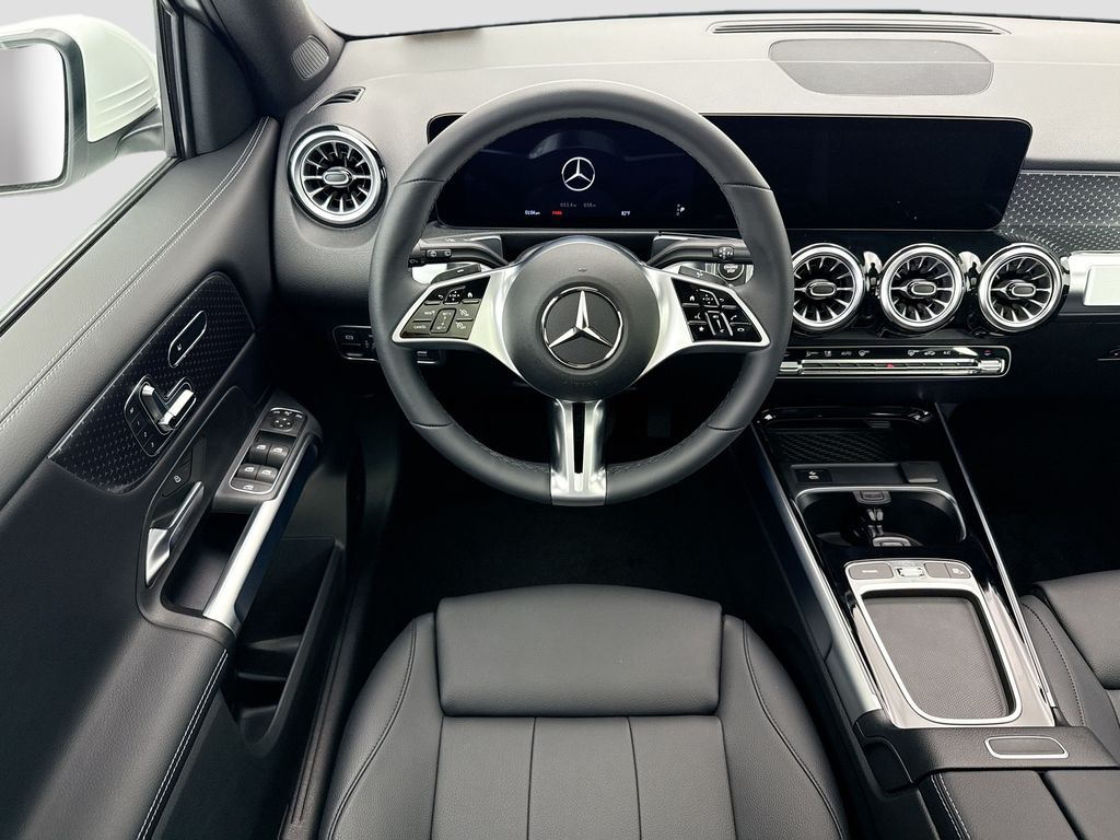 Used 2026 White Mercedes-Benz GLB 250 image 10
