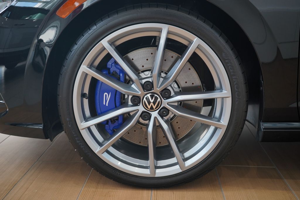 2024 Volkswagen Golf R 2.0T 2