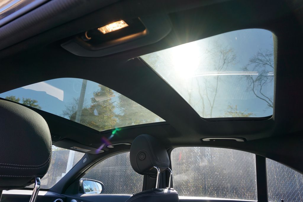 Thumbnail: 2021 Mercedes-Benz C-Class - 15