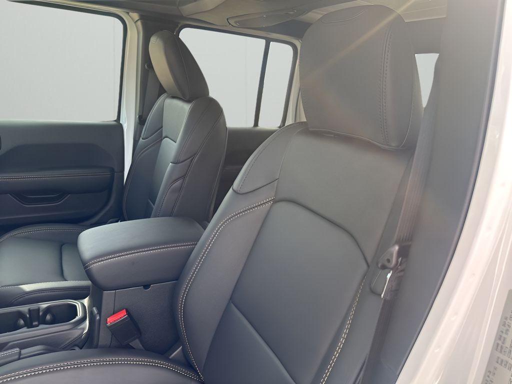 New Car 2025 Jeep Gladiator  For Sale Under $40,000 In Austin, Texas