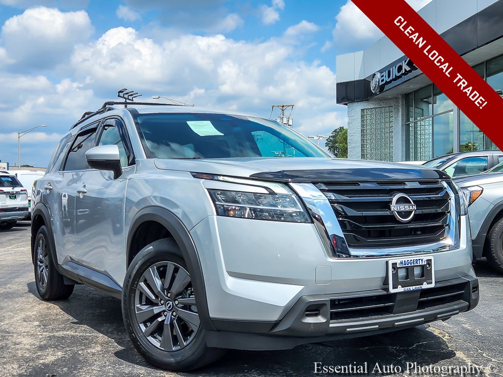 Brilliant Silver Metallic 2022 Nissan Pathfinder SUV / Crossover All-Wheel Drive 9-Speed Automatic