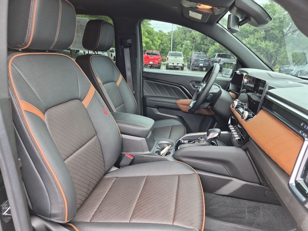 Used 2023 Black GMC AT4 image 39