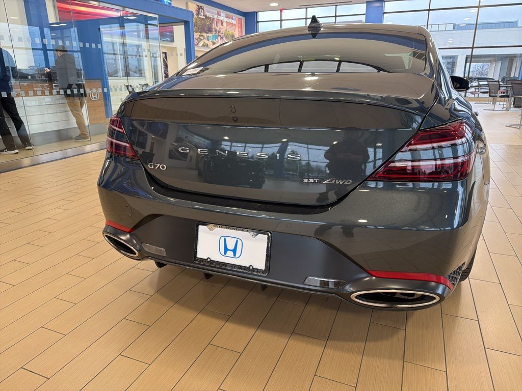 Thumbnail: 2023 Genesis G70 - 4