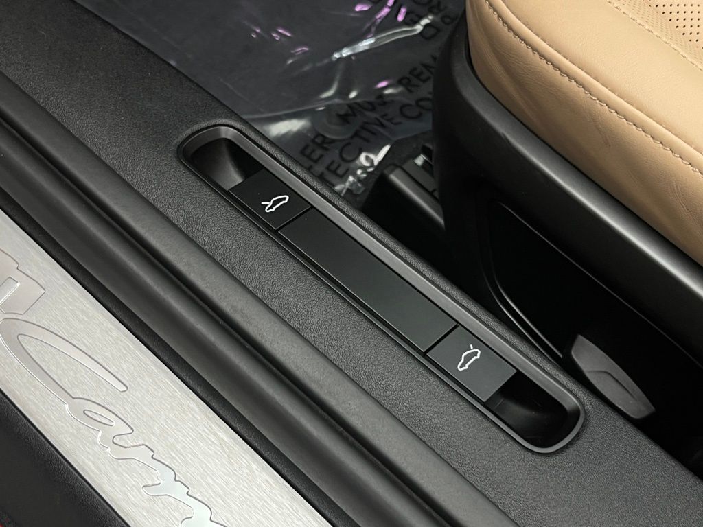 Thumbnail: 2024 Porsche 911 - 30