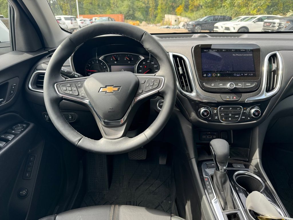 2024 Chevrolet Equinox Premier 9