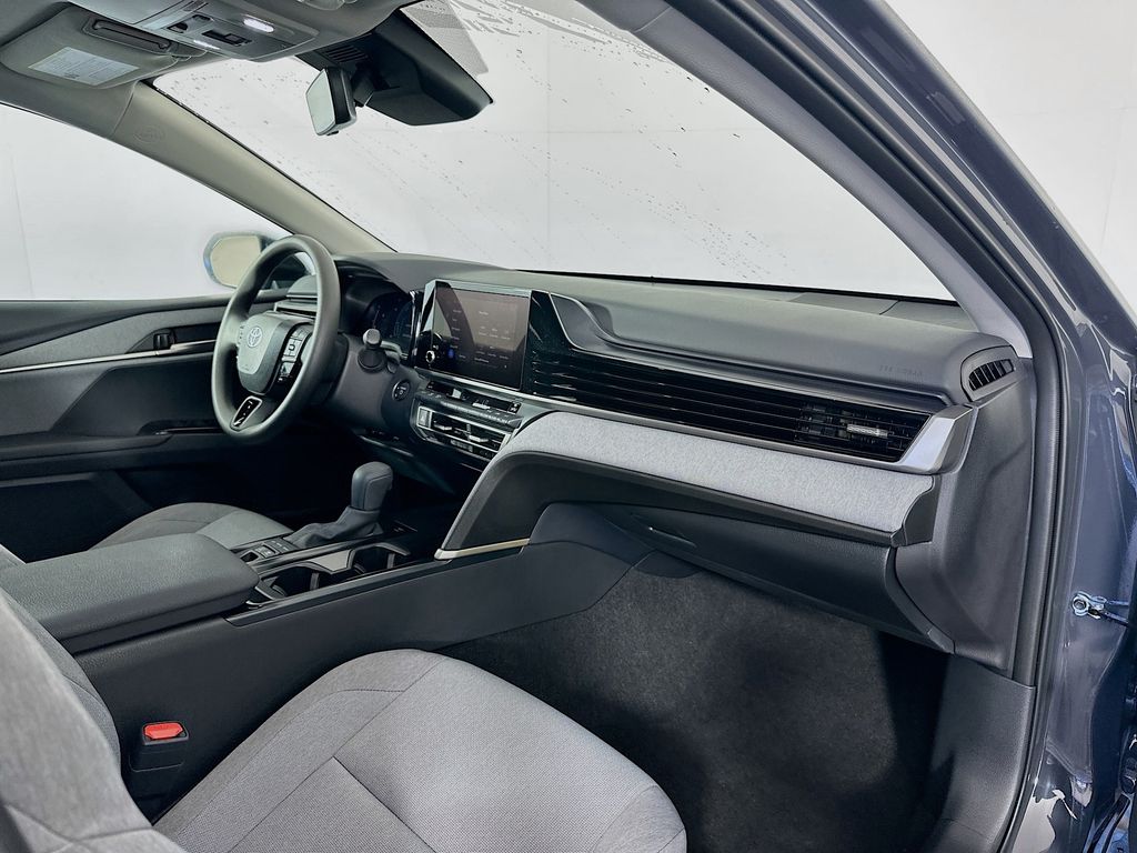 Thumbnail: 2025 Toyota Camry - 27