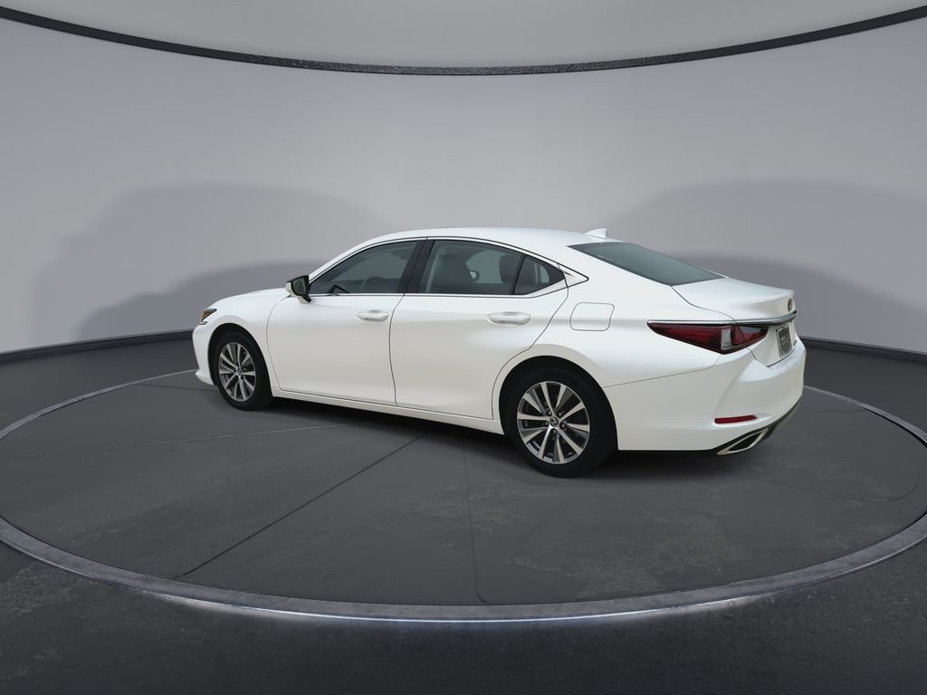 Thumbnail: 2020 Lexus ES - 6