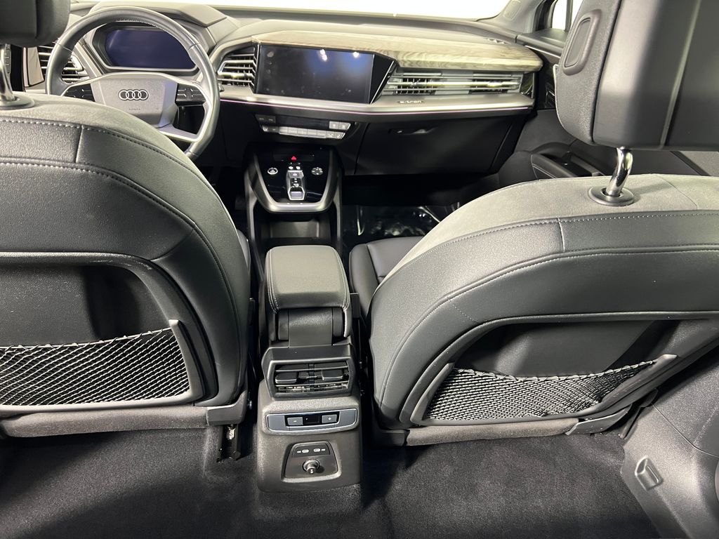 Thumbnail: 2023 Audi Q4 e-tron - 28