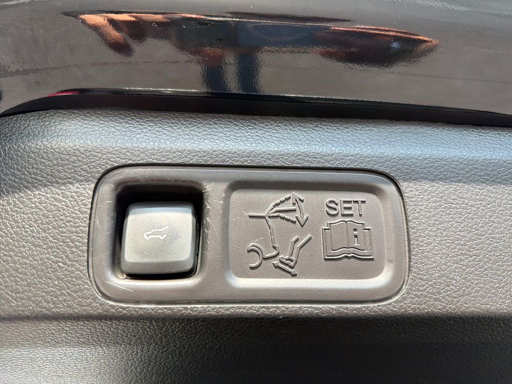 Used 2019 Ford Expedition Platinum 4D Sport Utility