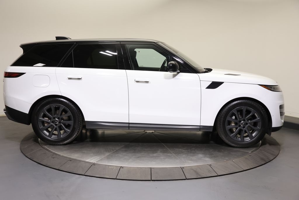 Thumbnail: 2023 Land Rover Range Rover Sport - 6
