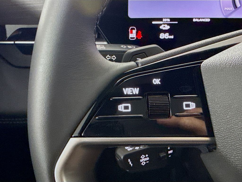 Thumbnail: 2027 Audi Q6 e-tron - 12