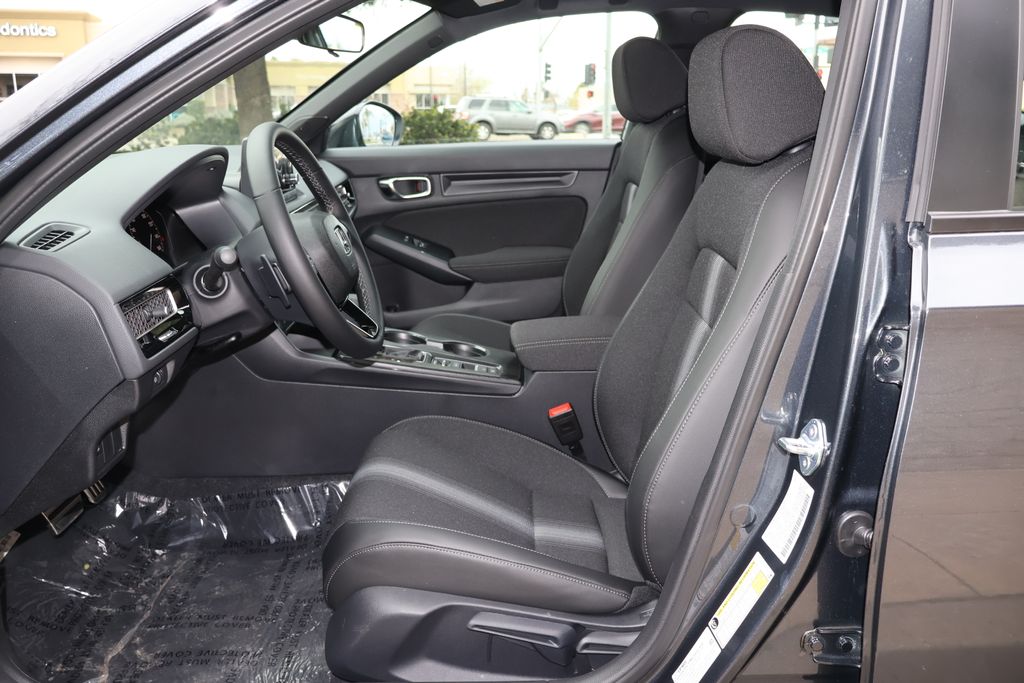 2025 Honda Civic Sport 8