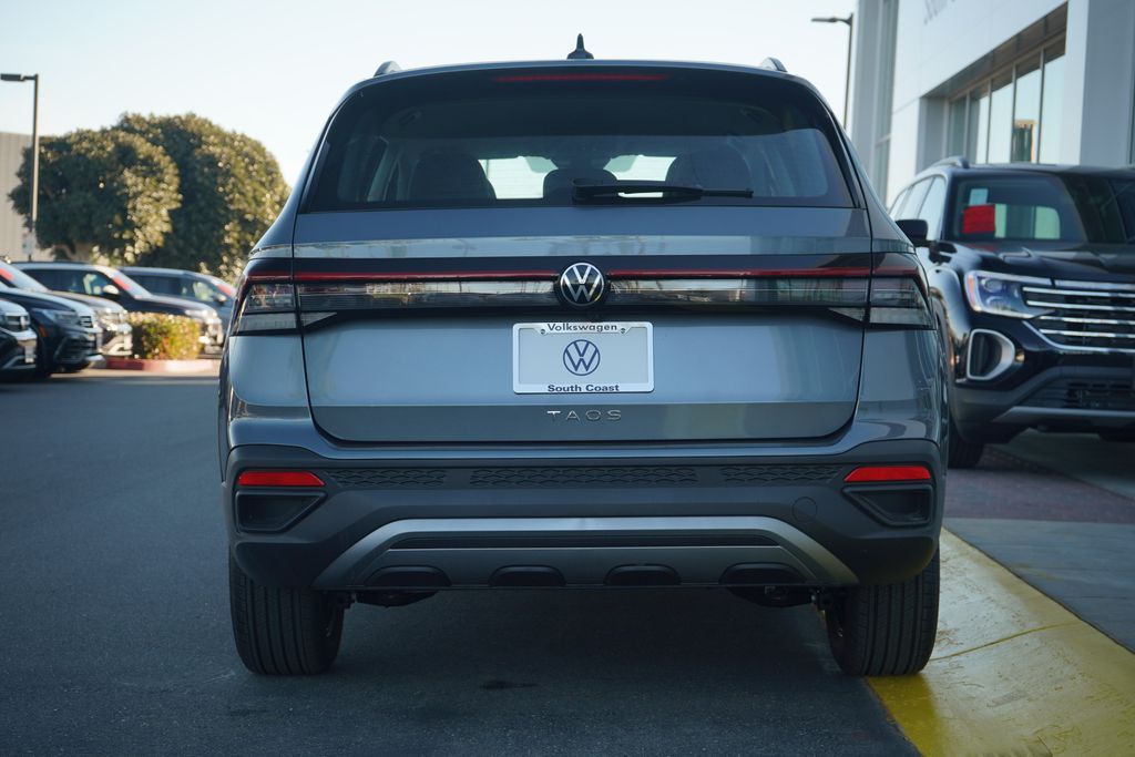 Thumbnail: 2026 Volkswagen Taos - 4