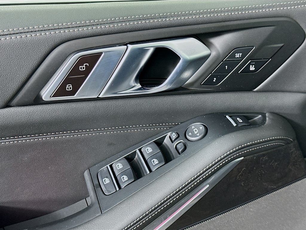 Thumbnail: 2025 BMW X5 - 18