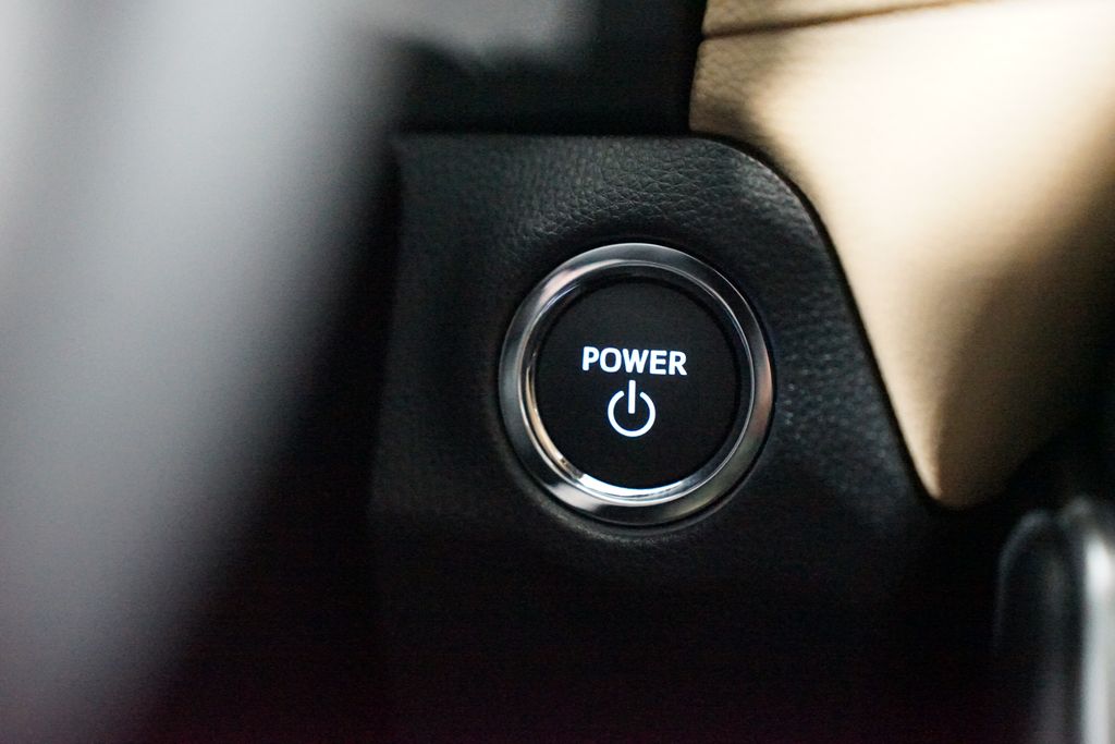 Thumbnail: 2025 Toyota RAV4 - 23