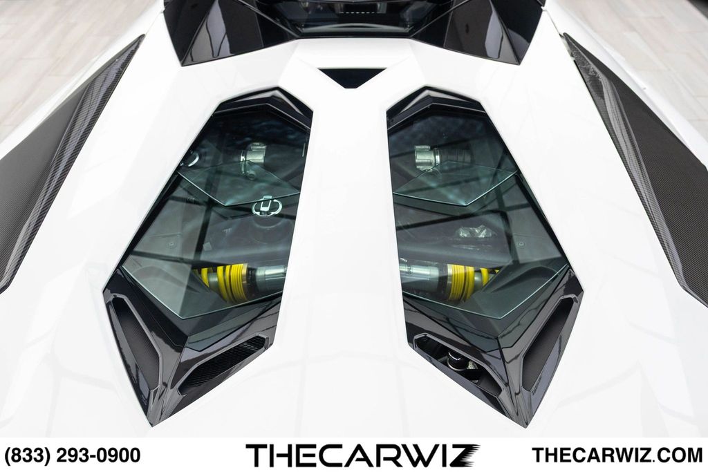 2017 Lamborghini Aventador Base - Photo 22