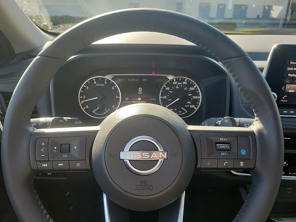 2025 Nissan Rogue SV 10