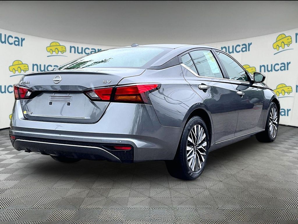 2024 Nissan Altima — photo 6