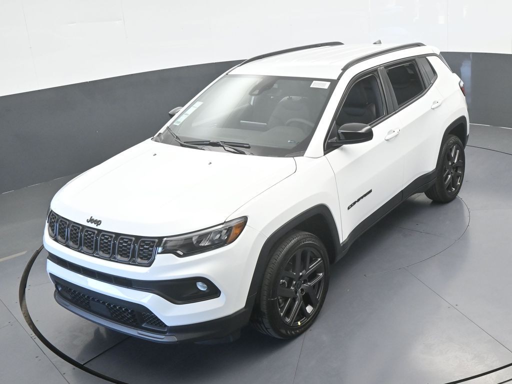 New 2026 Bright White Clearcoat Jeep Latitude image 41